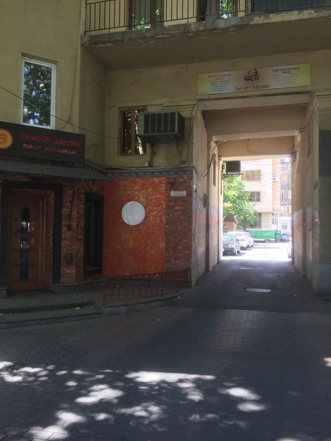 Gem Hostel Erevan Esterno foto