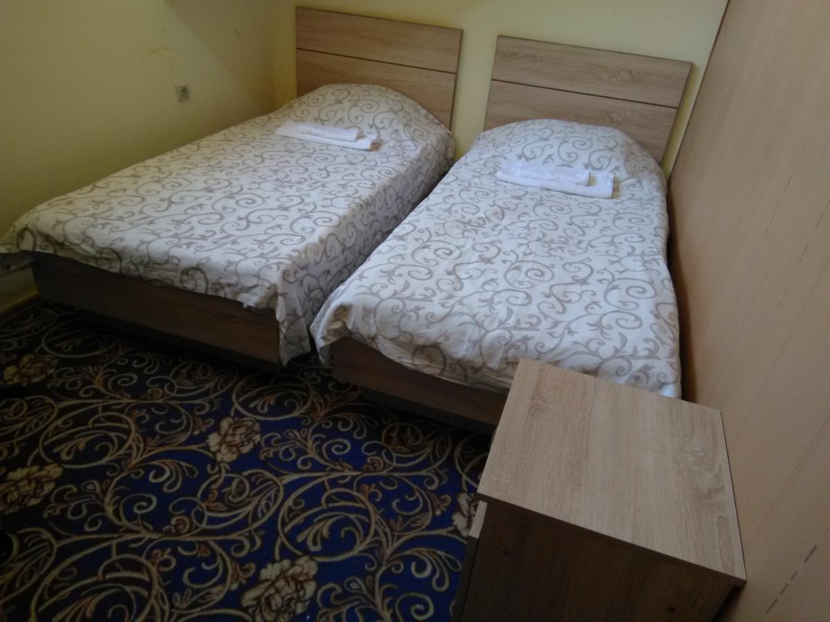 Gem Hostel Erevan Esterno foto